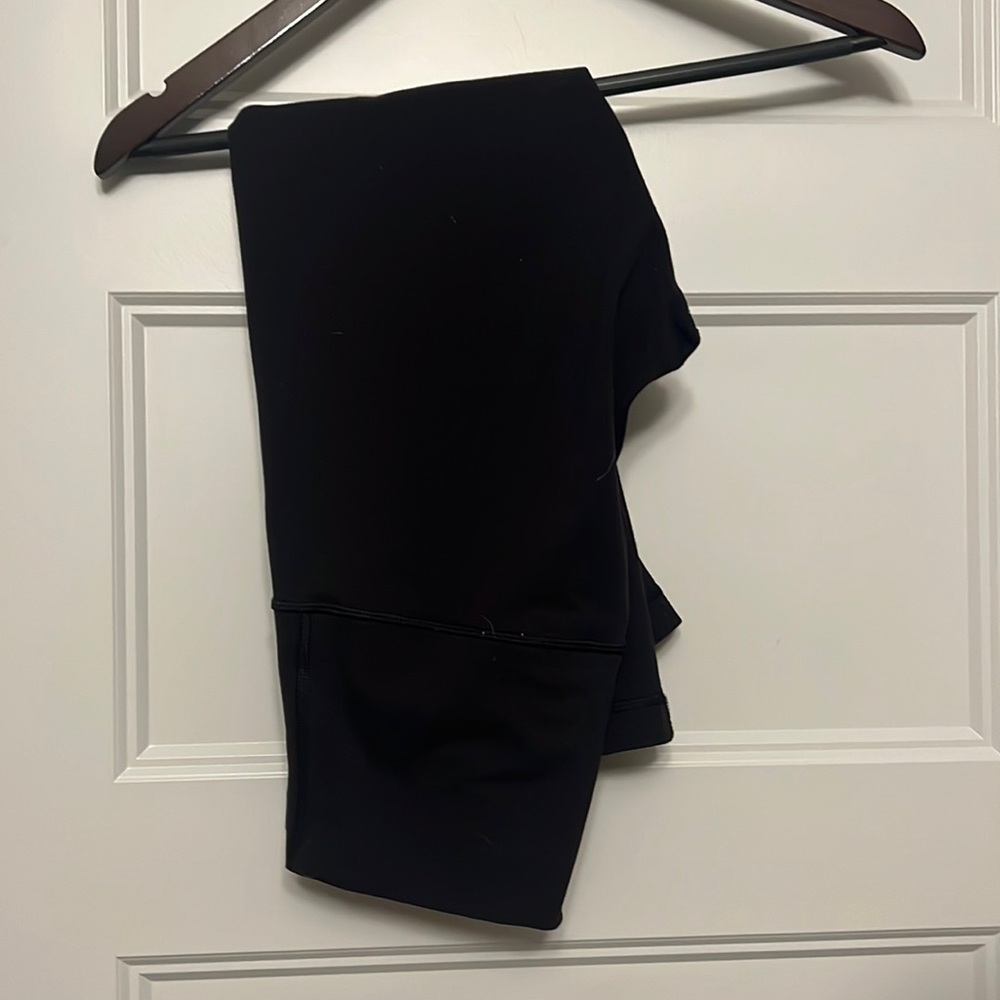 Lululemon high waisted cropped leggings